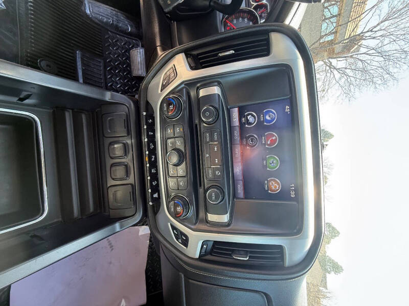 Image 10 of 2015 GMC Sierra 2500HD SLT