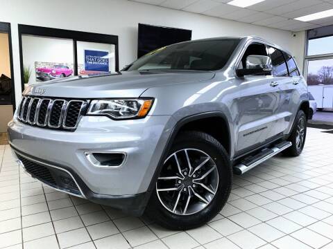 2019 Jeep Grand Cherokee for sale at SAINT CHARLES MOTORCARS in Saint Charles IL