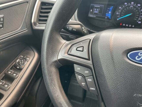 2022 Ford Edge SE