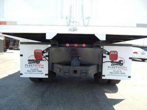 2016 Freightliner M2 106