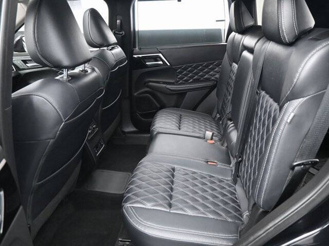 2023 Mitsubishi Outlander PHEV SEL