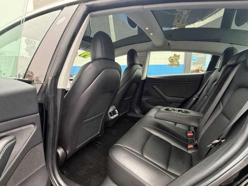 2019 Tesla Model 3 Standard Range Plus