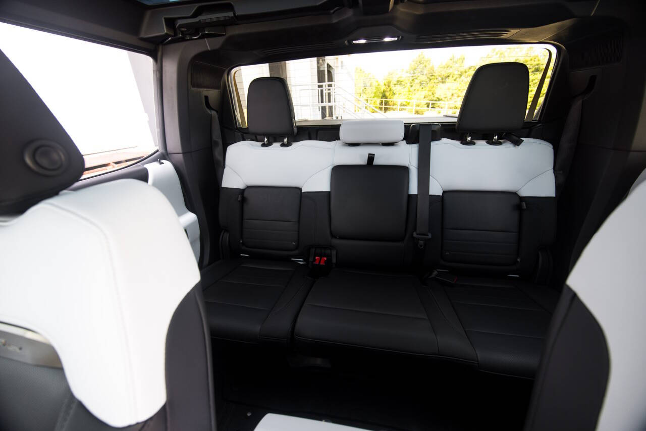 2022 GMC HUMMER EV 26