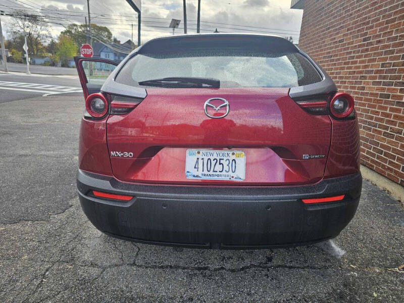 2022 Mazda MX-30 EV Premium Plus