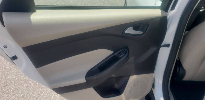 2017 Ford Focus SE