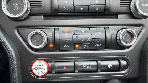 2016 Ford Mustang V6