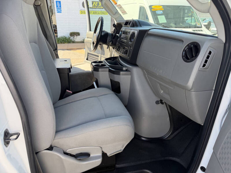 2013 Ford E-Series E-150