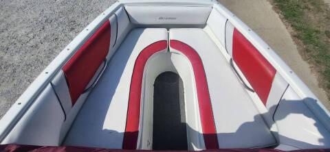 1993 Rinker V209
