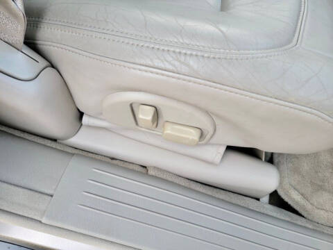 2002 Cadillac DeVille