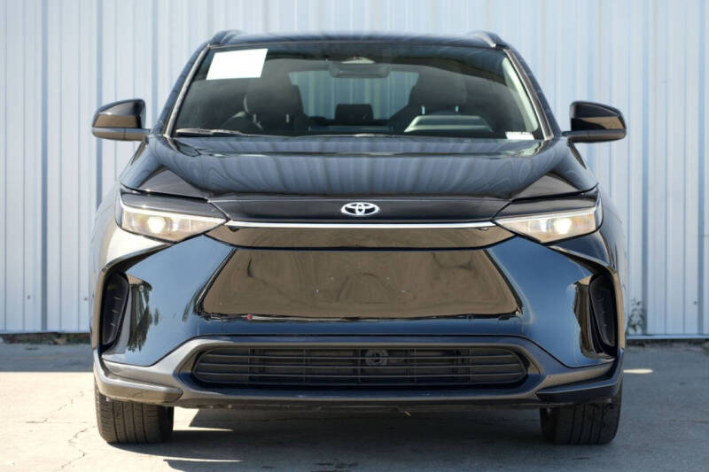 2024 Toyota bZ4X XLE