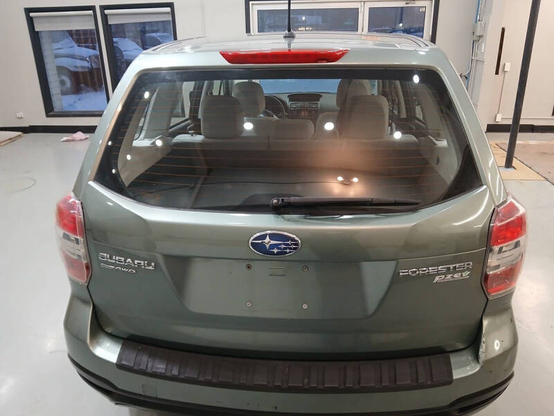 2014 Subaru Forester 2.5i