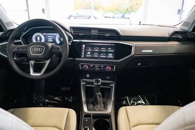 2019 Audi Q3 quattro S line Prem Plus 45 TFSI