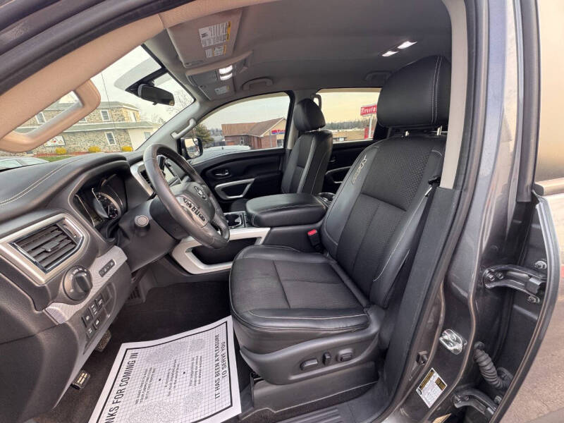 2017 Nissan Titan PRO-4X