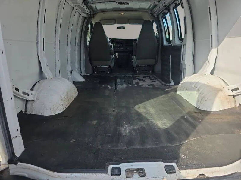 2022 Chevrolet Express 3500