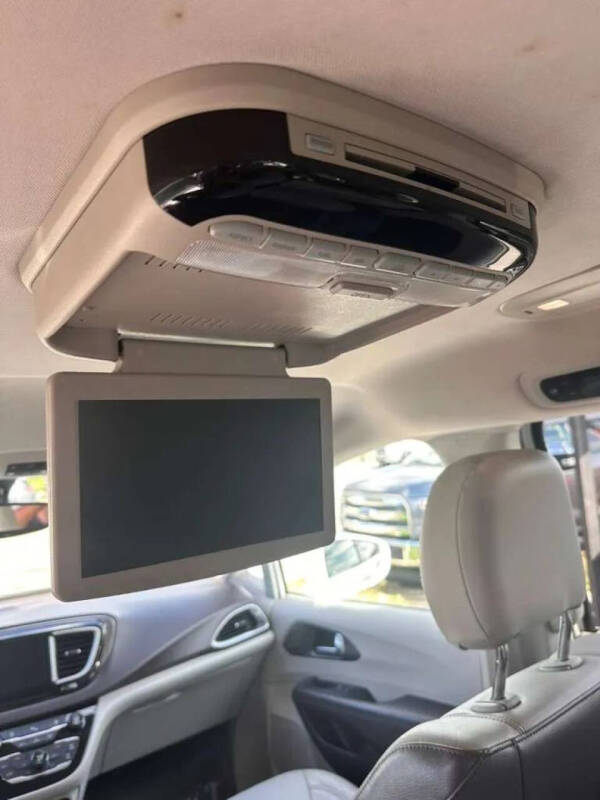 2018 Chrysler Pacifica Touring L