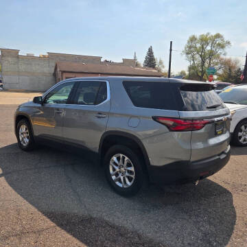 2023 Chevrolet Traverse LS