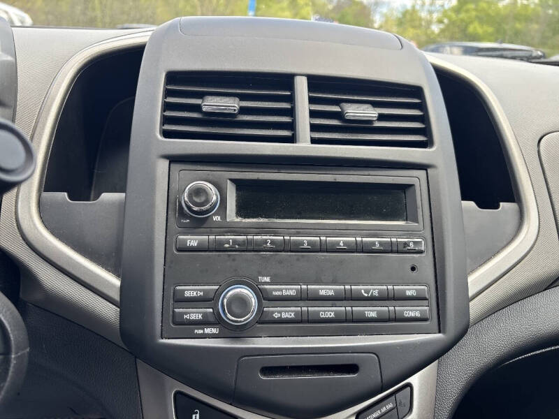 2016 Chevrolet Sonic LS Auto
