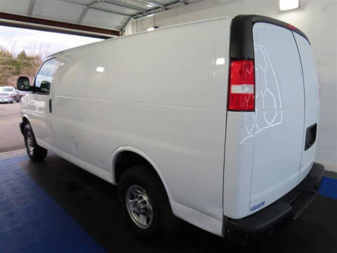 2022 Chevrolet Express 2500