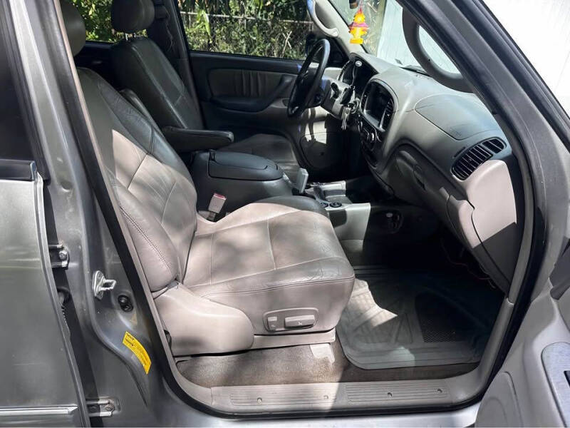 2003 Toyota Sequoia Limited