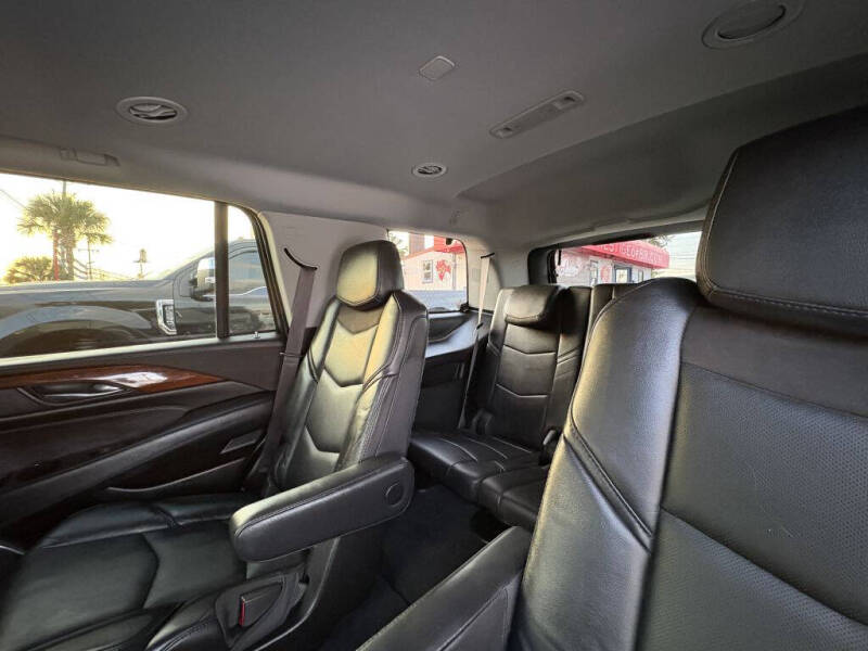 2018 Cadillac Escalade Premium Luxury