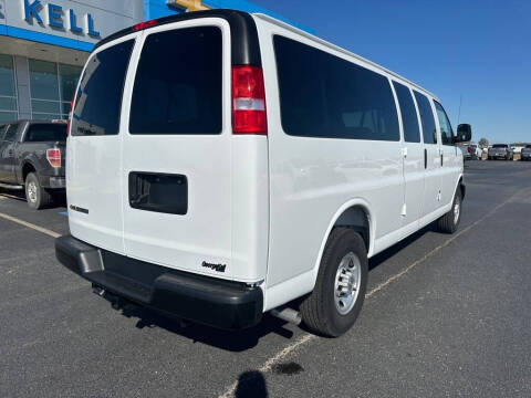 2025 Chevrolet Express LS 3500