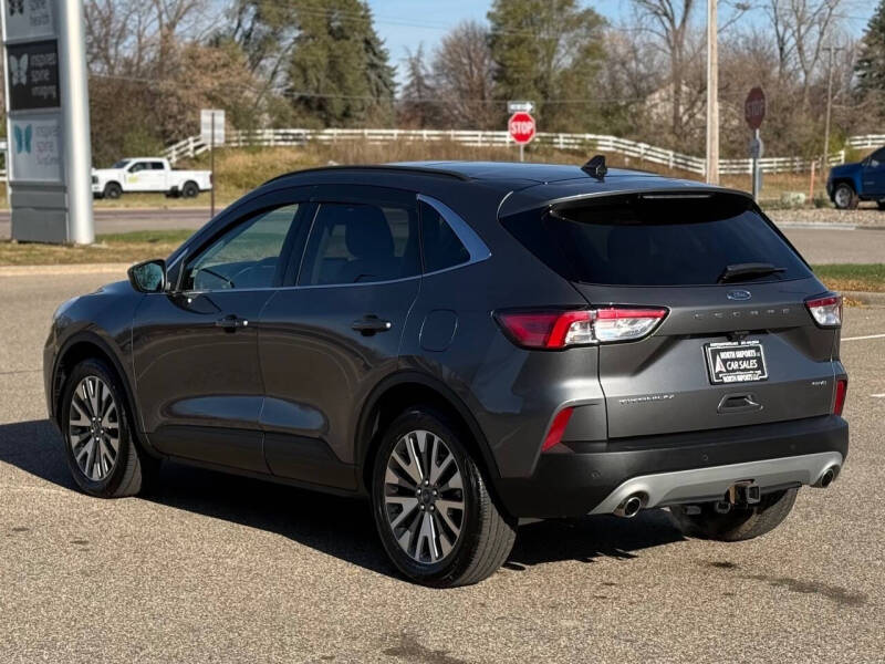 2022 Ford Escape Titanium