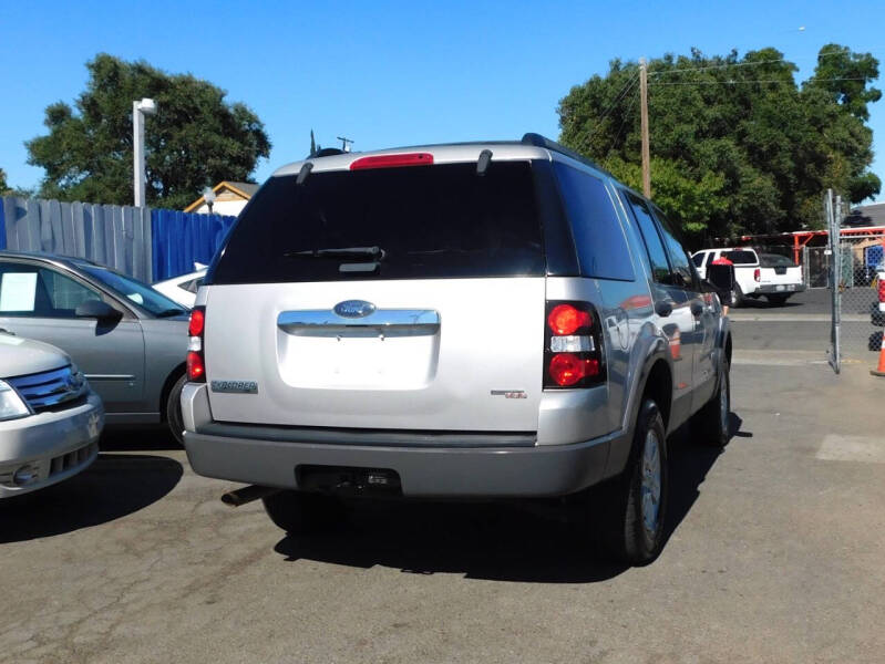 2006 Ford Explorer XLT
