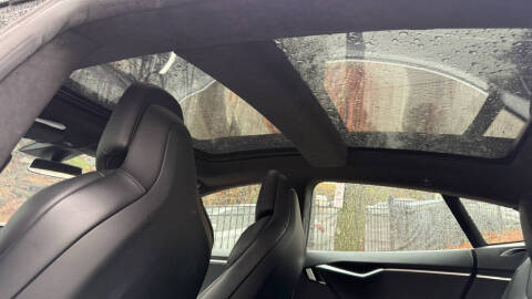 2017 Tesla Model S 90D