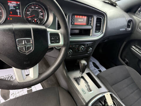 2013 Dodge Charger SE