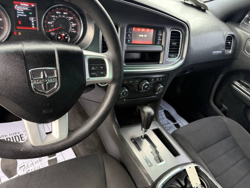 2013 Dodge Charger SE