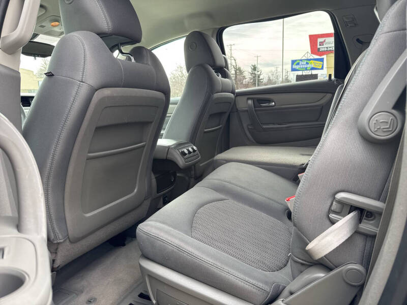 2017 Chevrolet Traverse LS