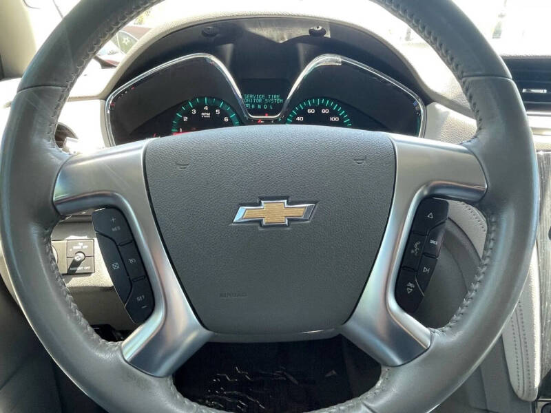 2017 Chevrolet Traverse LT