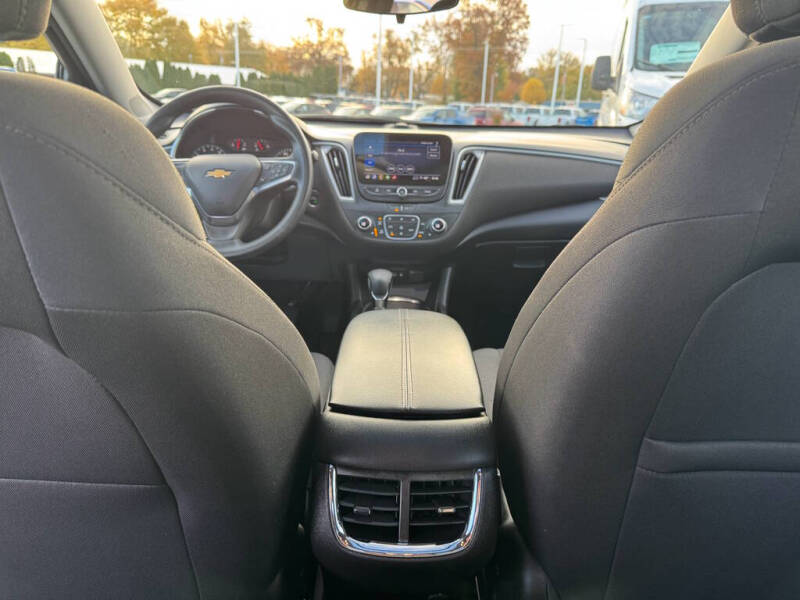 2024 Chevrolet Malibu LT