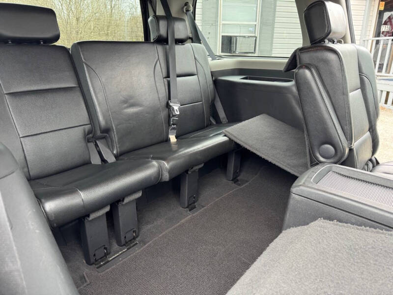 2011 Nissan Armada Platinum