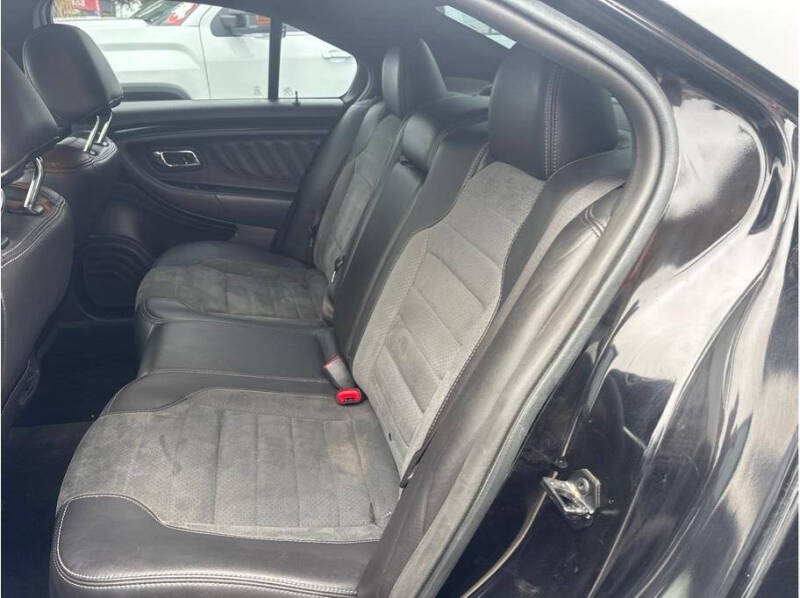 2016 Ford Taurus SHO