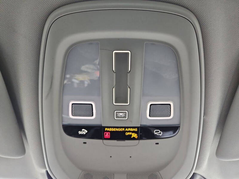 2024 Volvo S60 B5 Core Dark Theme