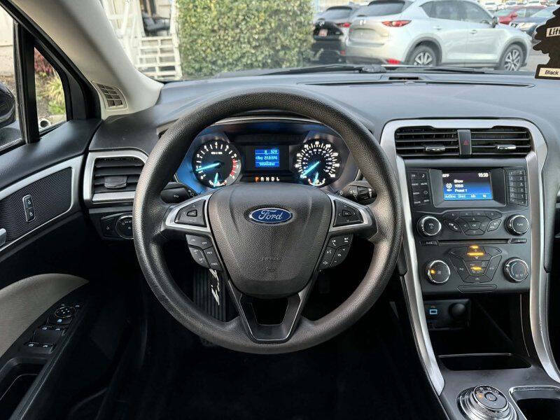 2017 Ford Fusion S