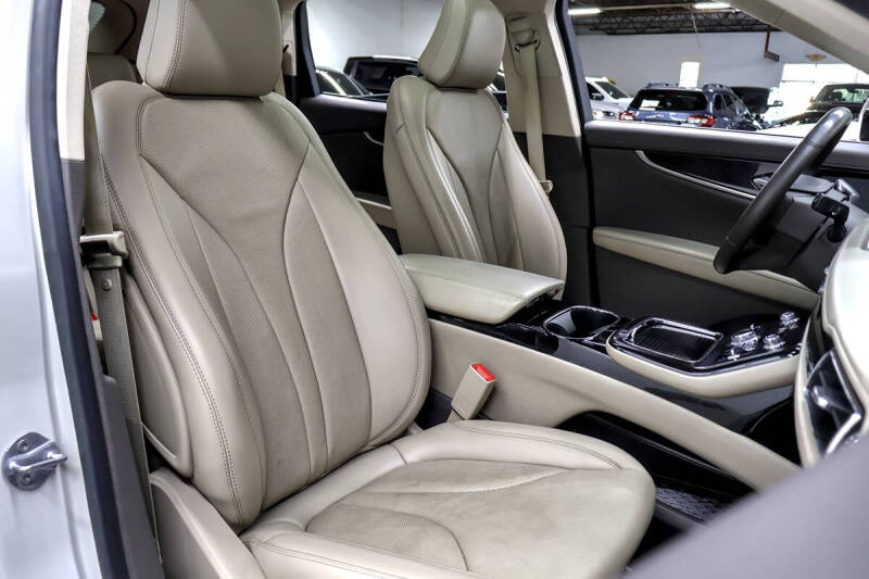 2021 Lincoln Nautilus Reserve