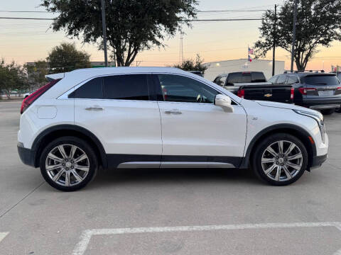 2022 Cadillac XT4 Premium Luxury