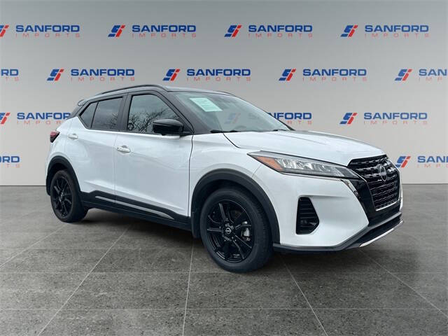 2024 Nissan Kicks SR