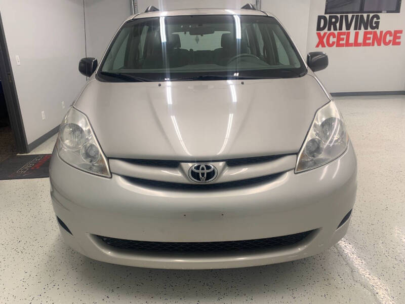 2008 Toyota Sienna LE 7-Passenger