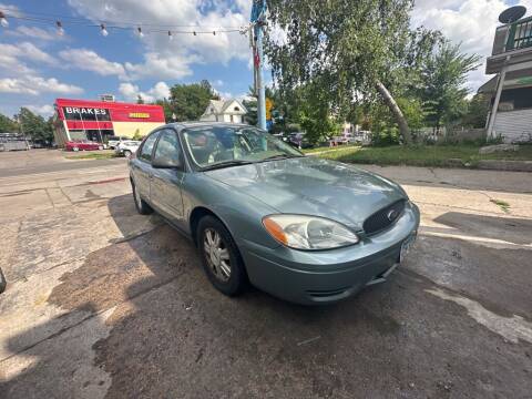 2005 Ford Taurus for sale at Lake Street Auto in Minneapolis MN