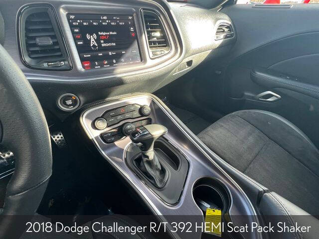 2018 Dodge Challenger 392 HEMI Scat Pack Shaker