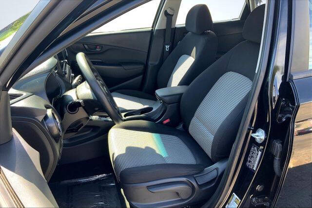 2023 Hyundai Kona SE