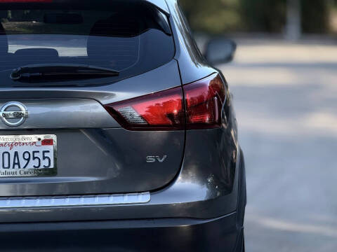2017 Nissan Rogue Sport SV