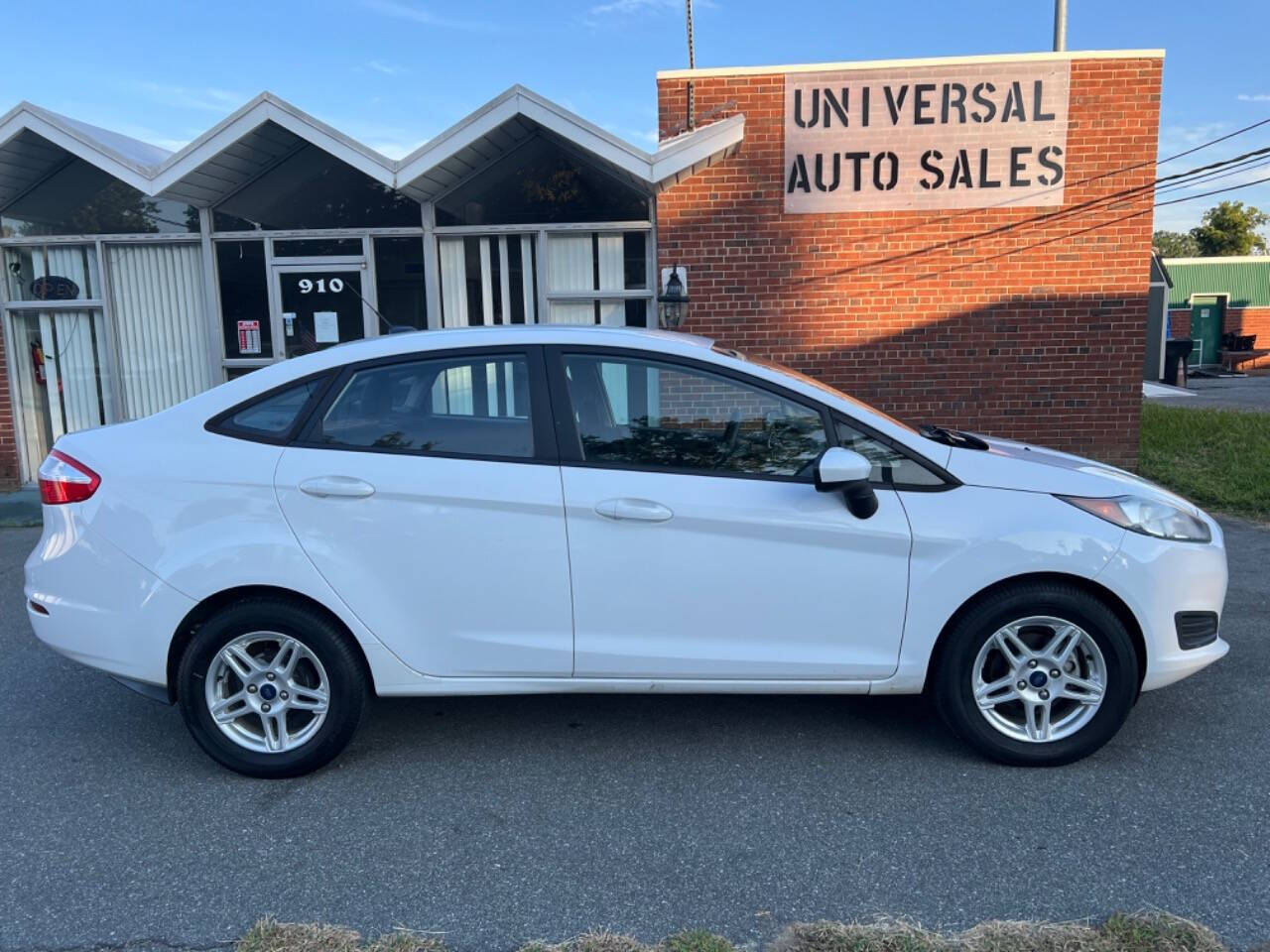 2017 Ford Fiesta for sale at Universal Auto Sales LLC in Burlington, NC