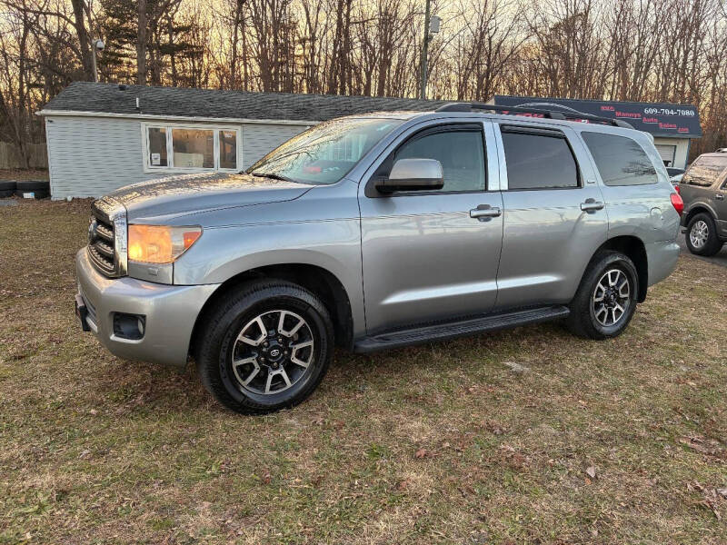 2013 Toyota Sequoia SR5