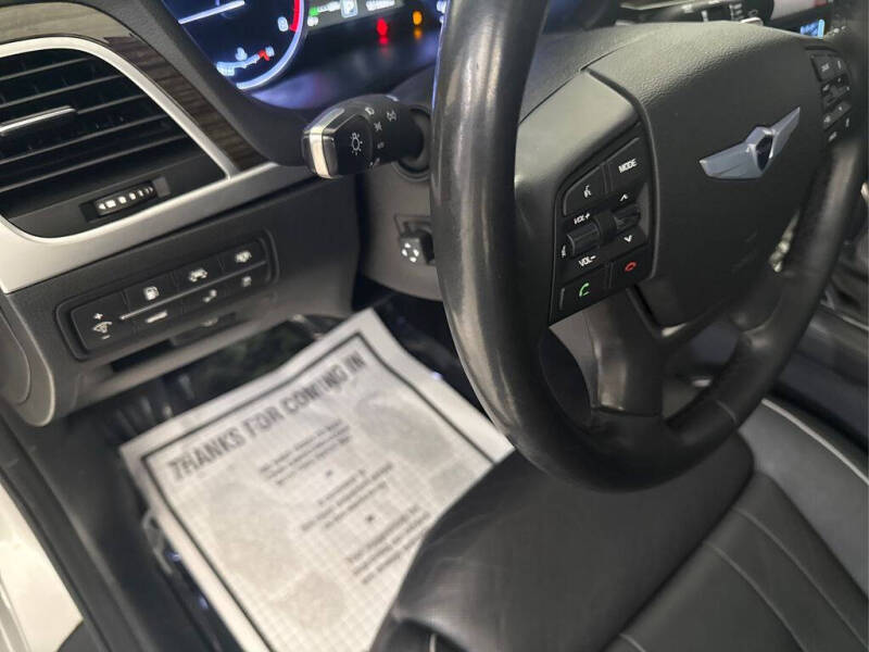 2015 Hyundai Genesis