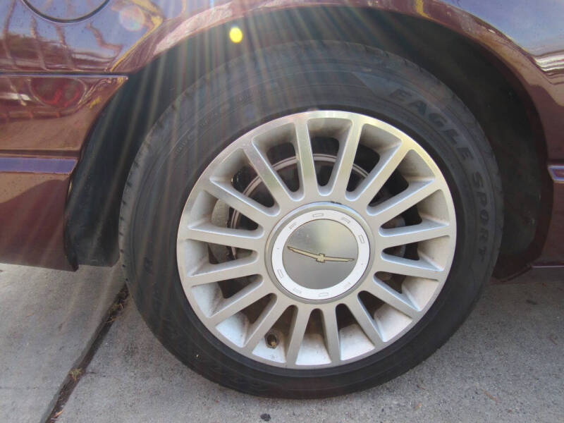 2004 Ford Thunderbird Deluxe