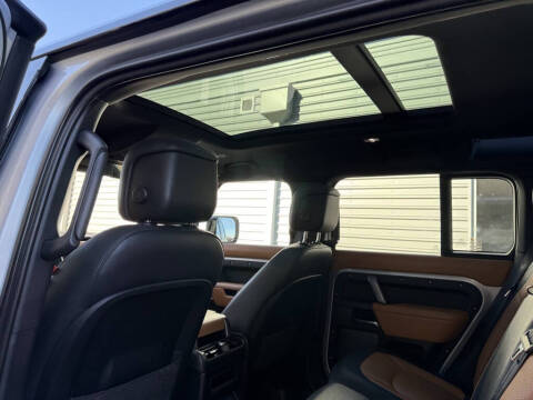 2023 Land Rover Defender 110 X-Dynamic SE